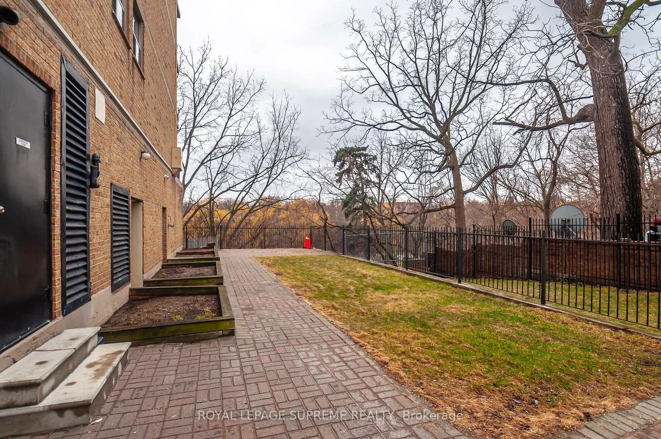 2130, Weston, Weston, Toronto