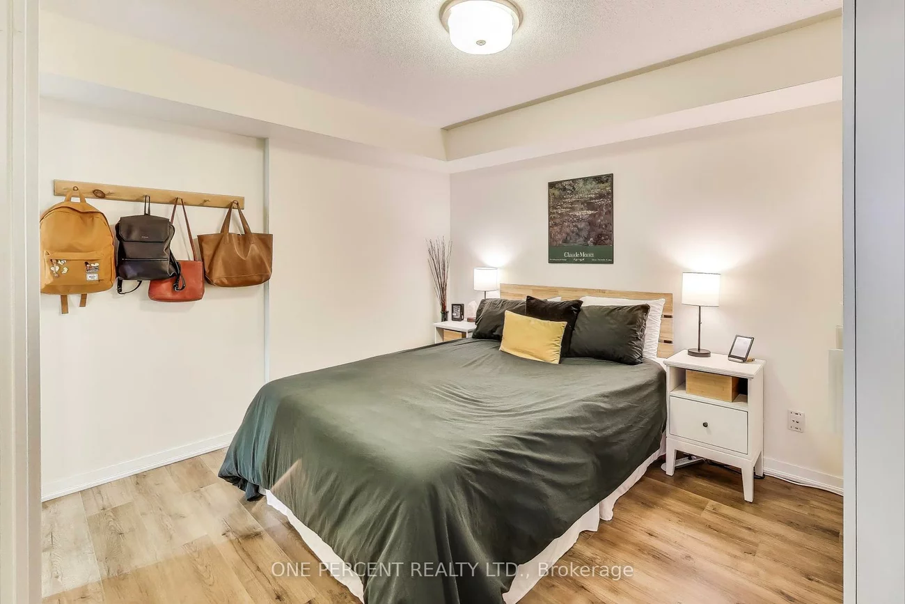 38, Joe Shuster, South Parkdale, Toronto