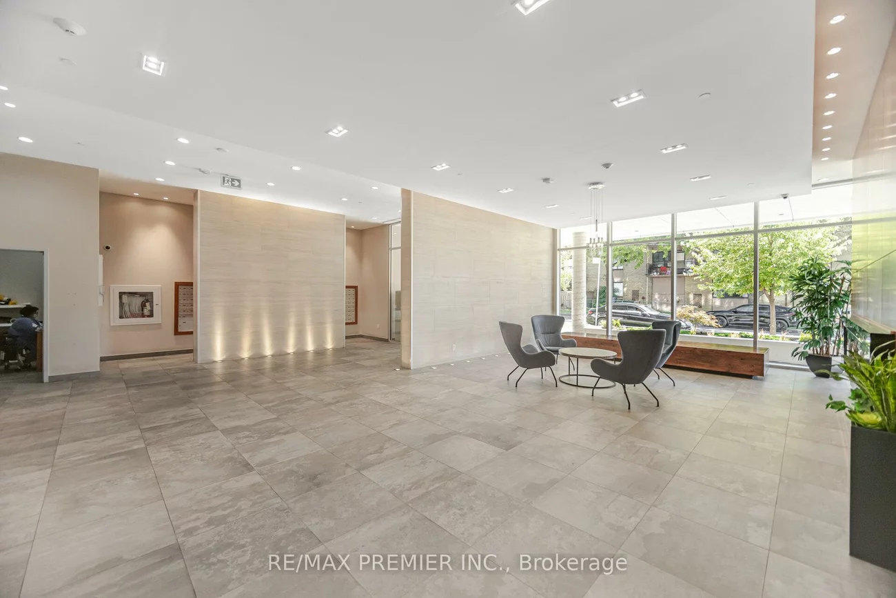 2800, KEELE, Downsview-Roding-CFB, Toronto
