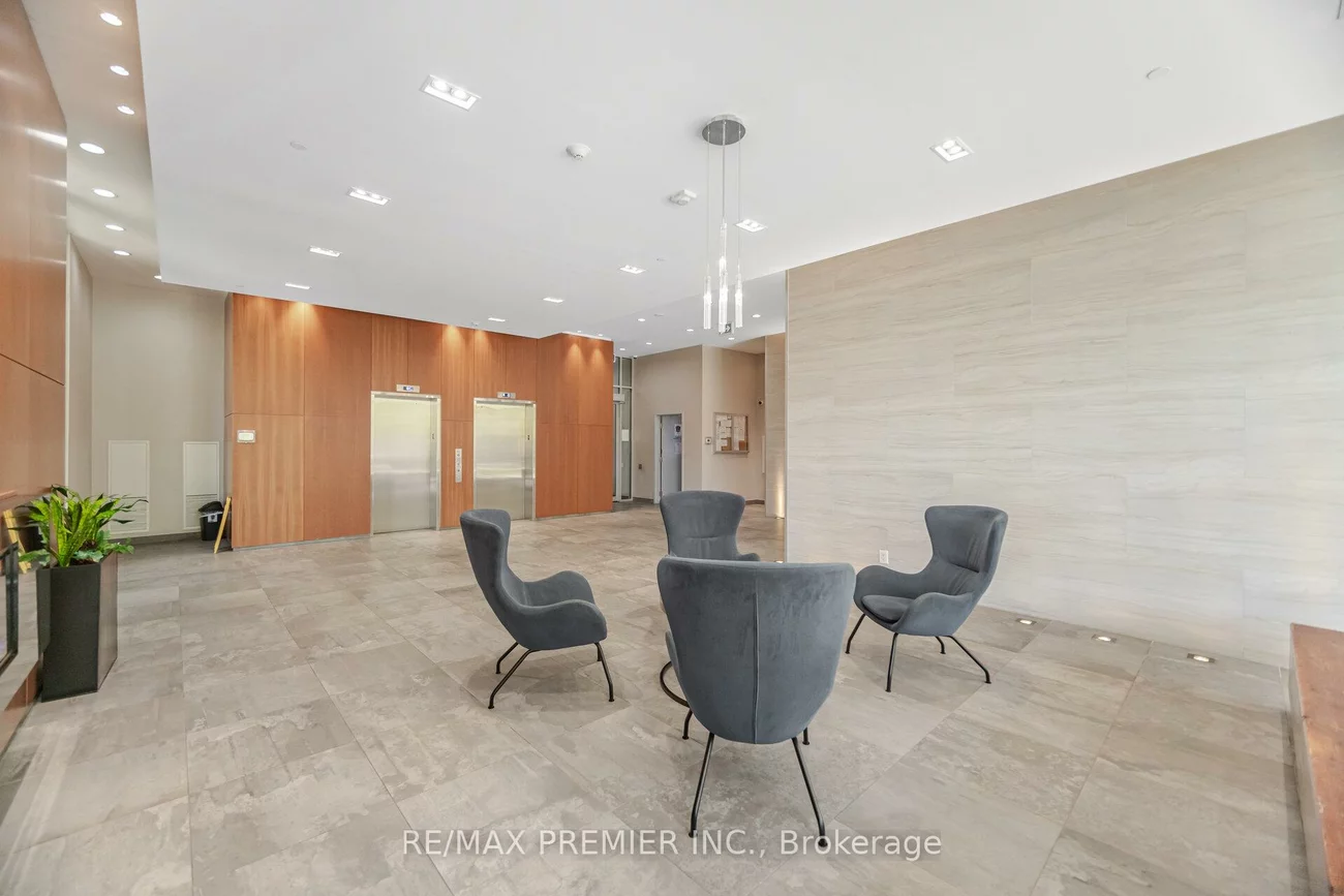 2800, KEELE, Downsview-Roding-CFB, Toronto