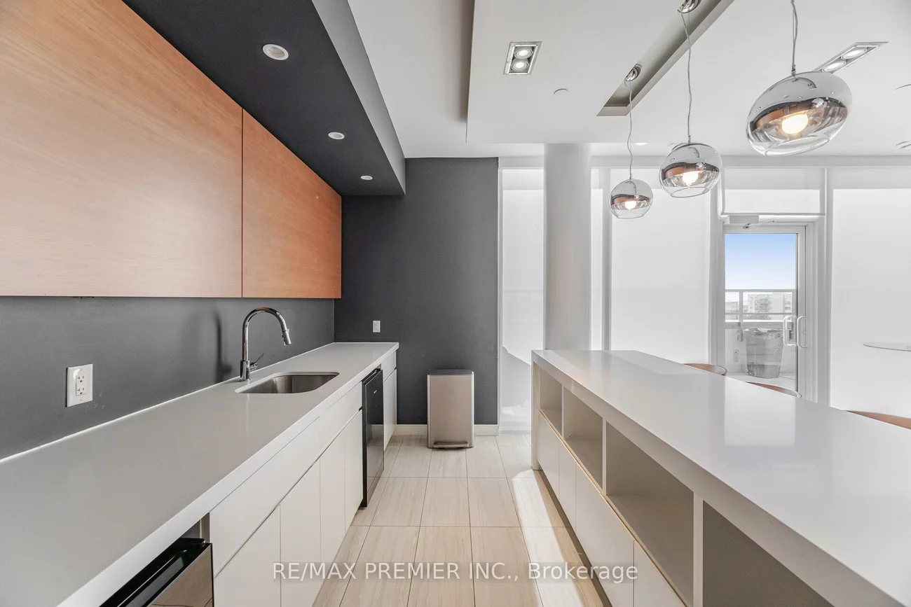 2800, KEELE, Downsview-Roding-CFB, Toronto