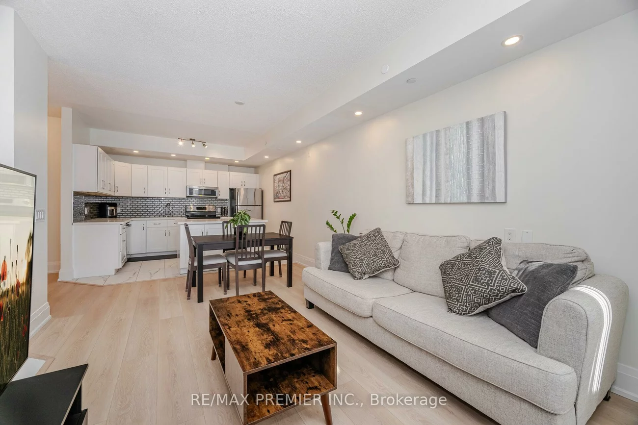 2800, KEELE, Downsview-Roding-CFB, Toronto