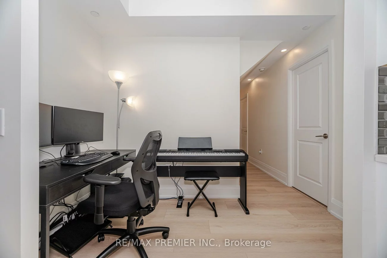 2800, KEELE, Downsview-Roding-CFB, Toronto