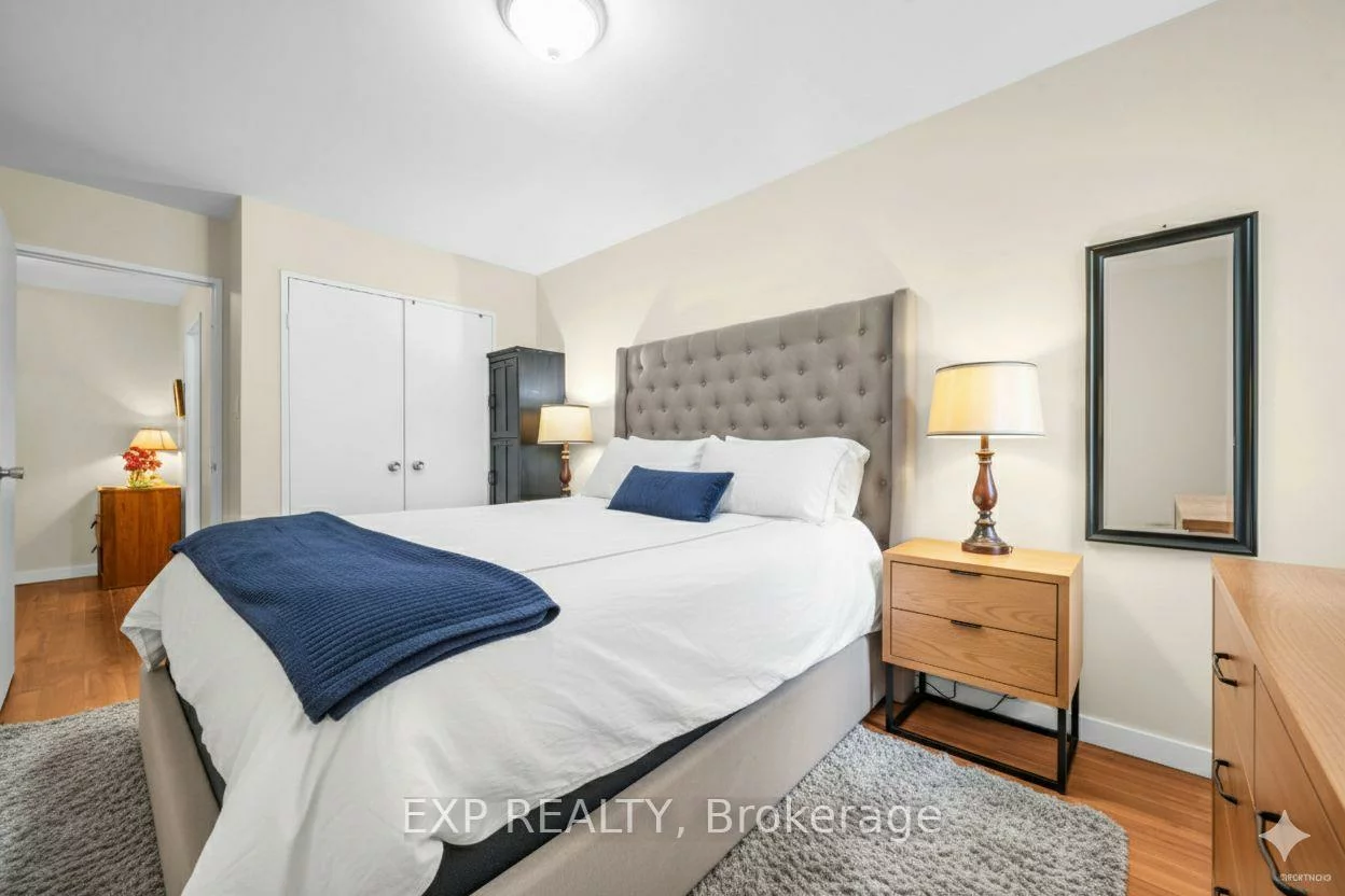 33, Four Winds, York University Heights, Toronto