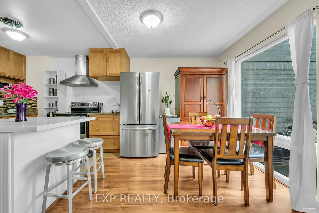 33, Four Winds, York University Heights, Toronto