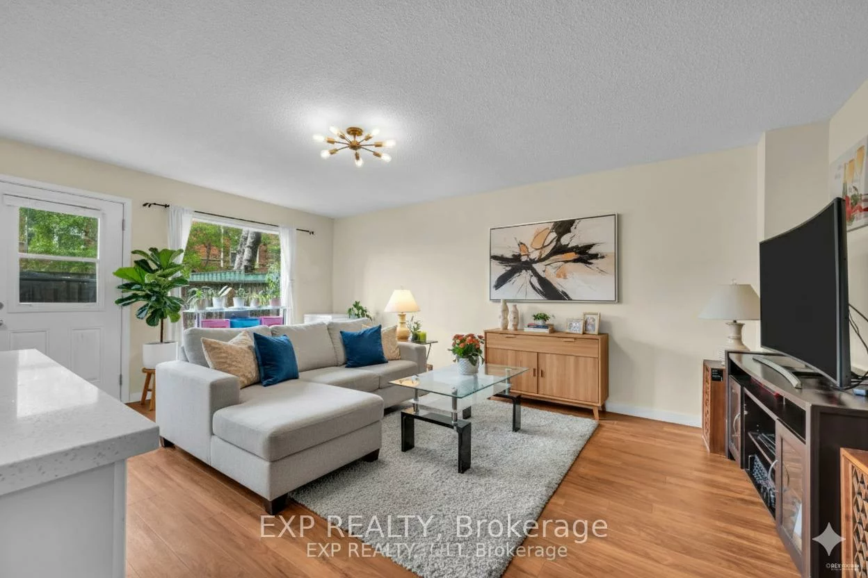 33, Four Winds, York University Heights, Toronto