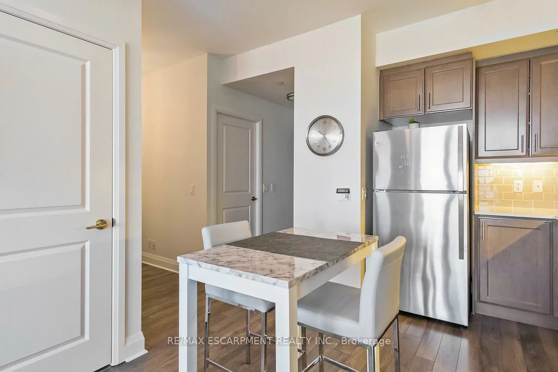15, Zorra, Islington-City Centre West, Toronto