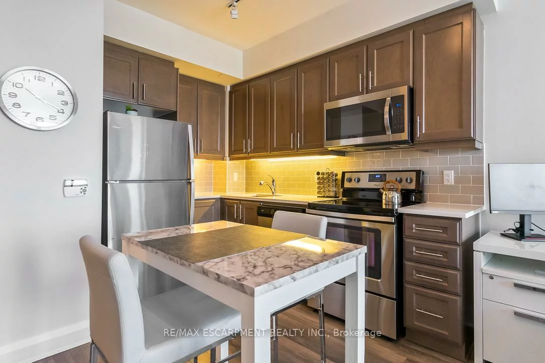 15, Zorra, Islington-City Centre West, Toronto