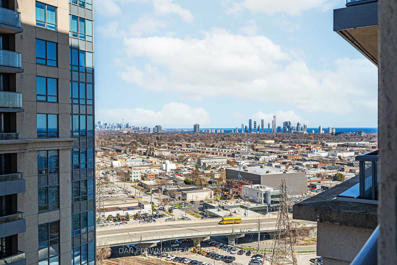 35, Viking, Islington-City Centre West, Toronto