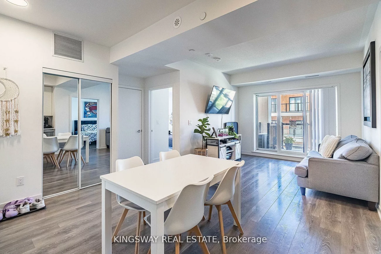 120, Canon Jackson, Brookhaven-Amesbury, Toronto