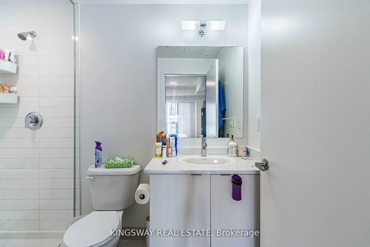 120, Canon Jackson, Brookhaven-Amesbury, Toronto