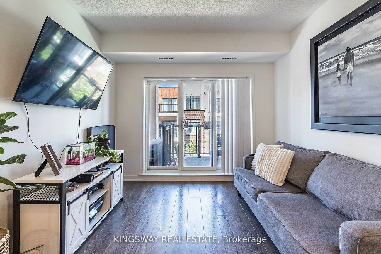 120, Canon Jackson, Brookhaven-Amesbury, Toronto