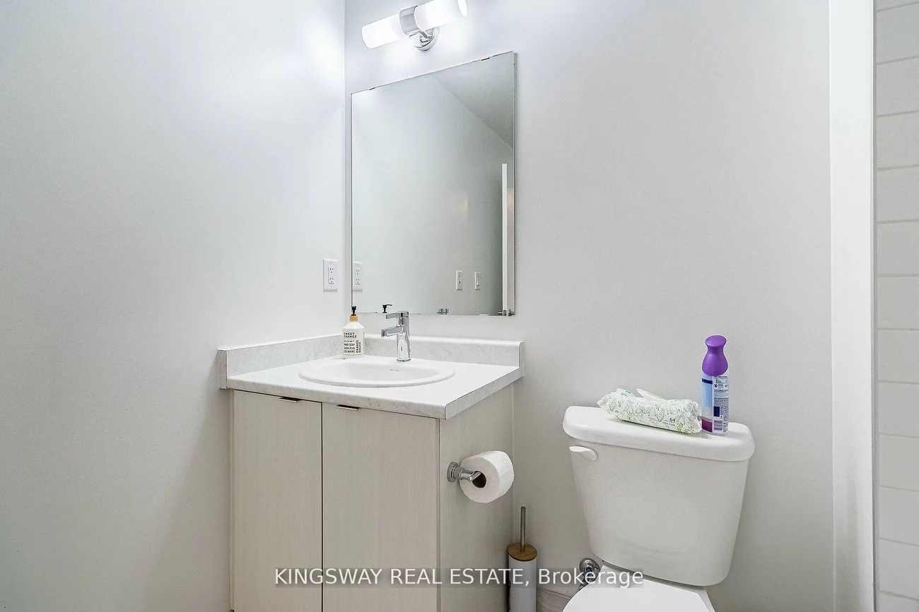 120, Canon Jackson, Brookhaven-Amesbury, Toronto