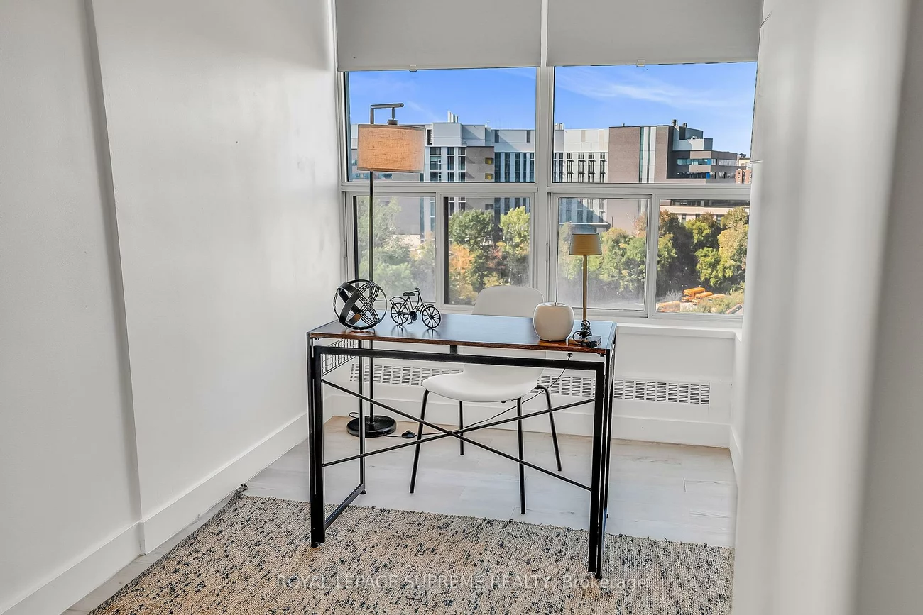 85, Emmett, Mount Dennis, Toronto