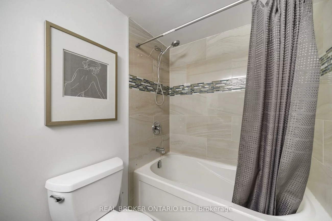 10, Markbrook, Mount Olive-Silverstone-Jamestown, Toronto