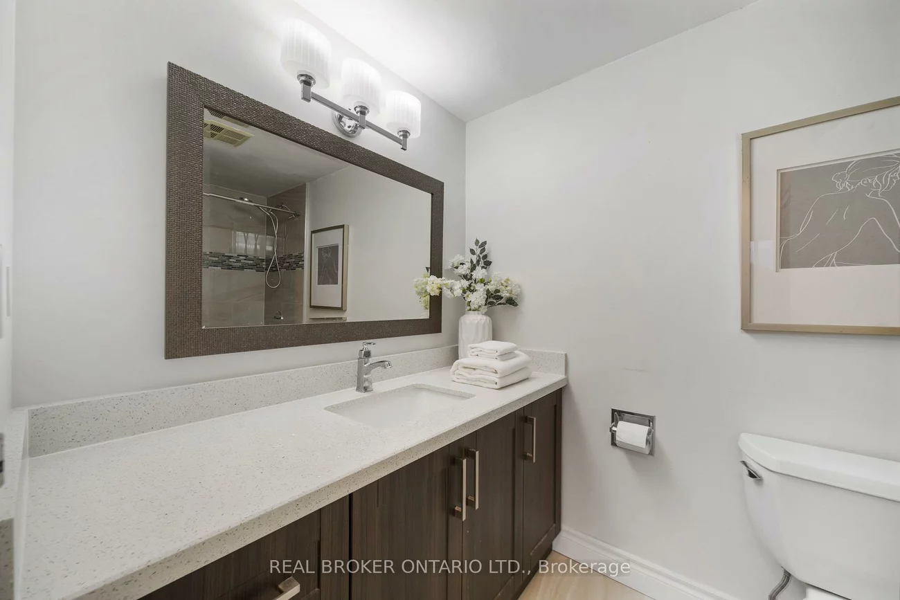 10, Markbrook, Mount Olive-Silverstone-Jamestown, Toronto