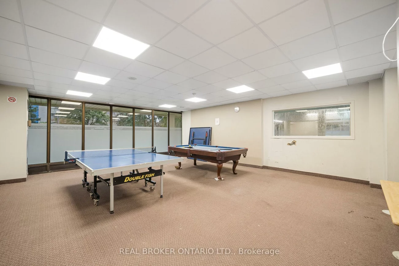 10, Markbrook, Mount Olive-Silverstone-Jamestown, Toronto