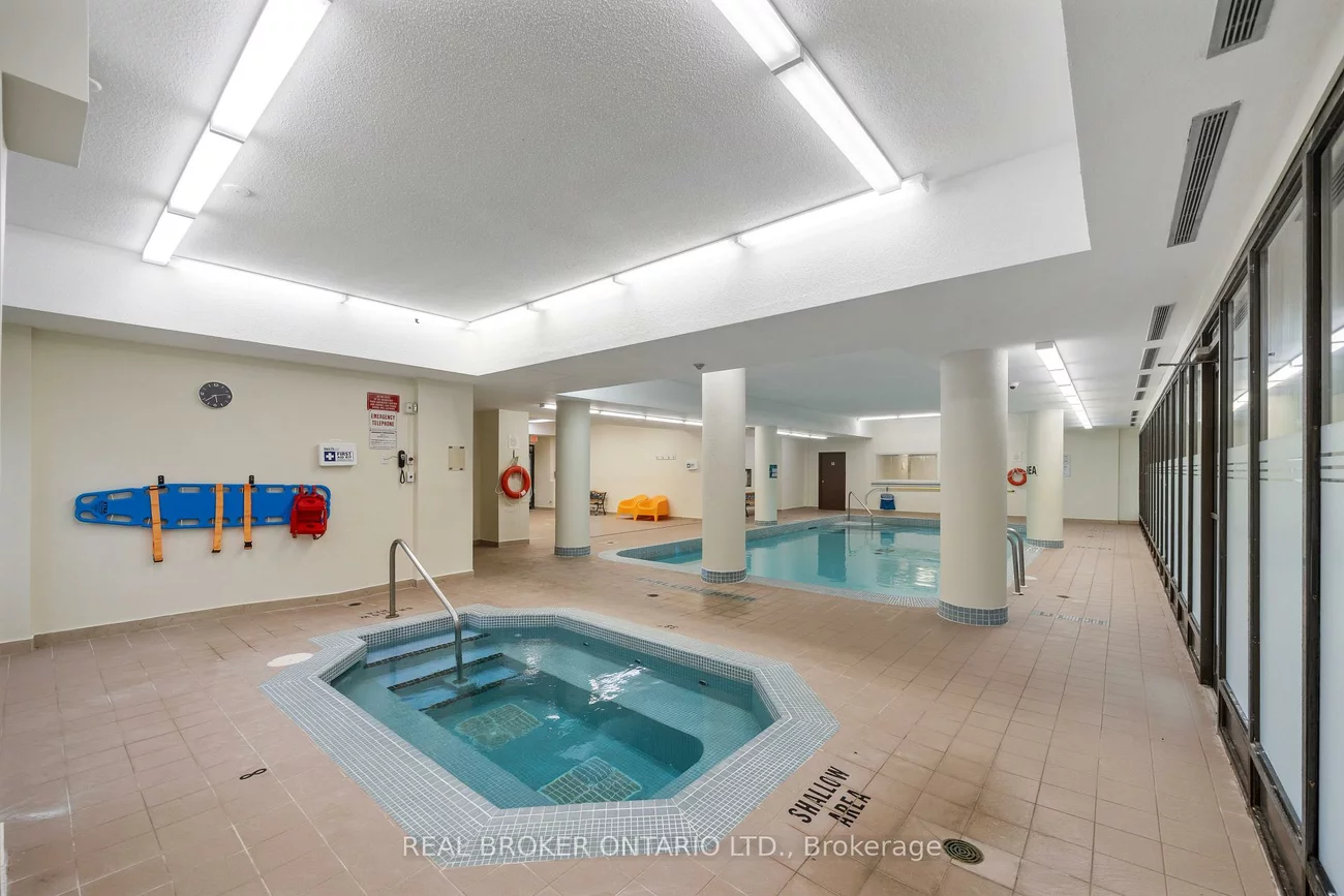 10, Markbrook, Mount Olive-Silverstone-Jamestown, Toronto