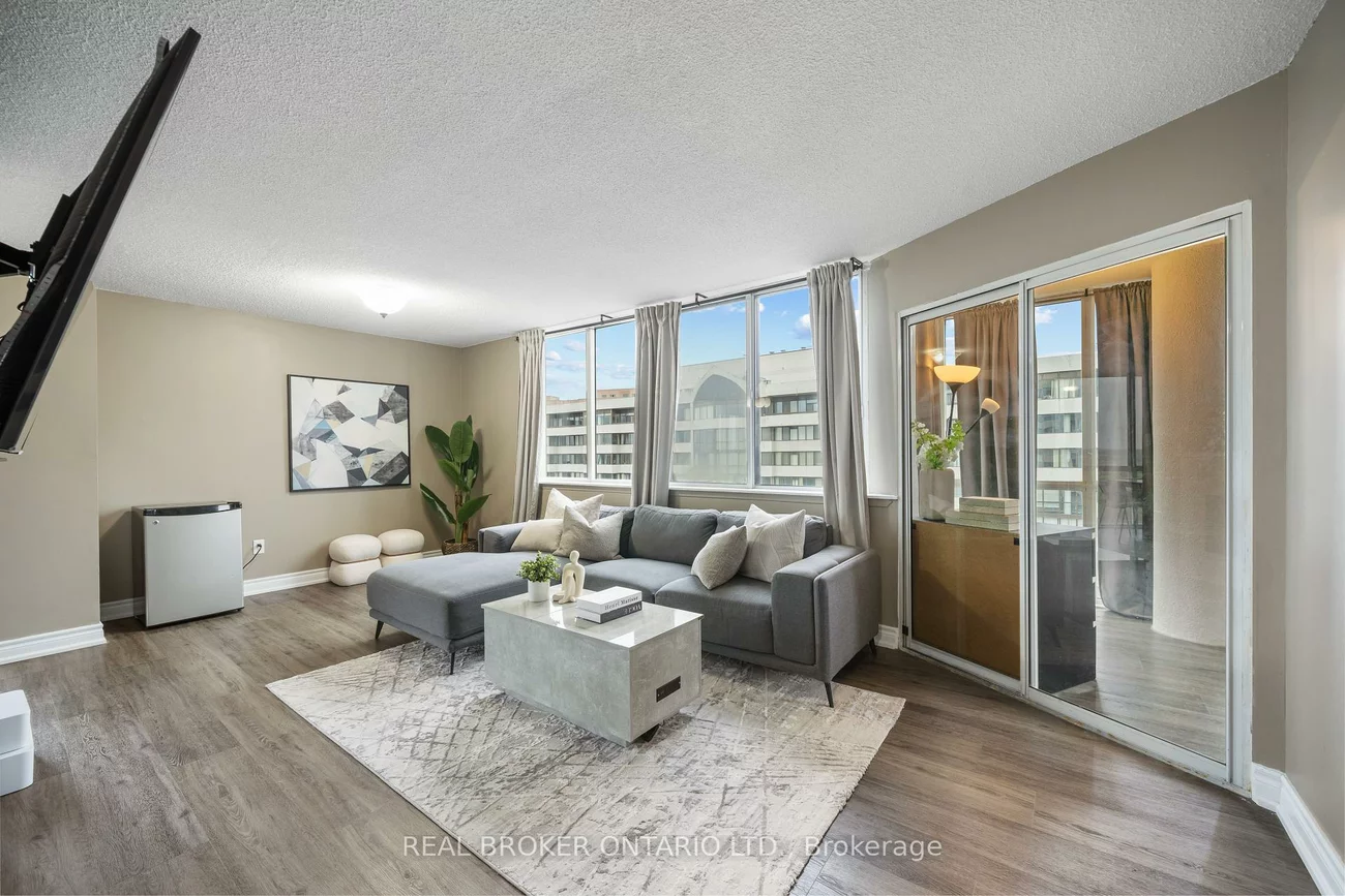 10, Markbrook, Mount Olive-Silverstone-Jamestown, Toronto