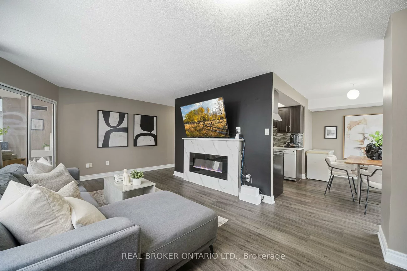 10, Markbrook, Mount Olive-Silverstone-Jamestown, Toronto