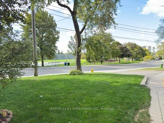 50, Gulliver, Brookhaven-Amesbury, Toronto