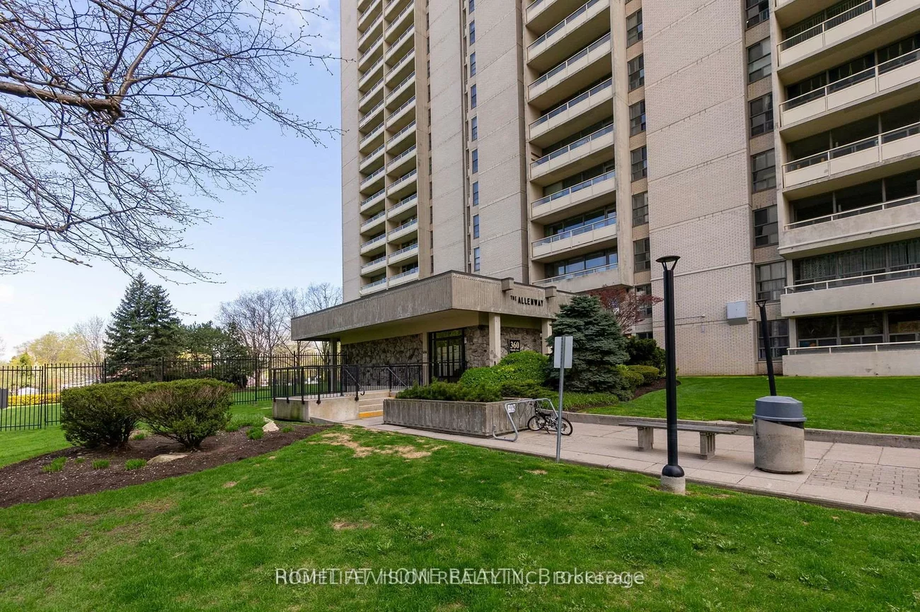 360, Ridelle, Briar Hill-Belgravia, Toronto