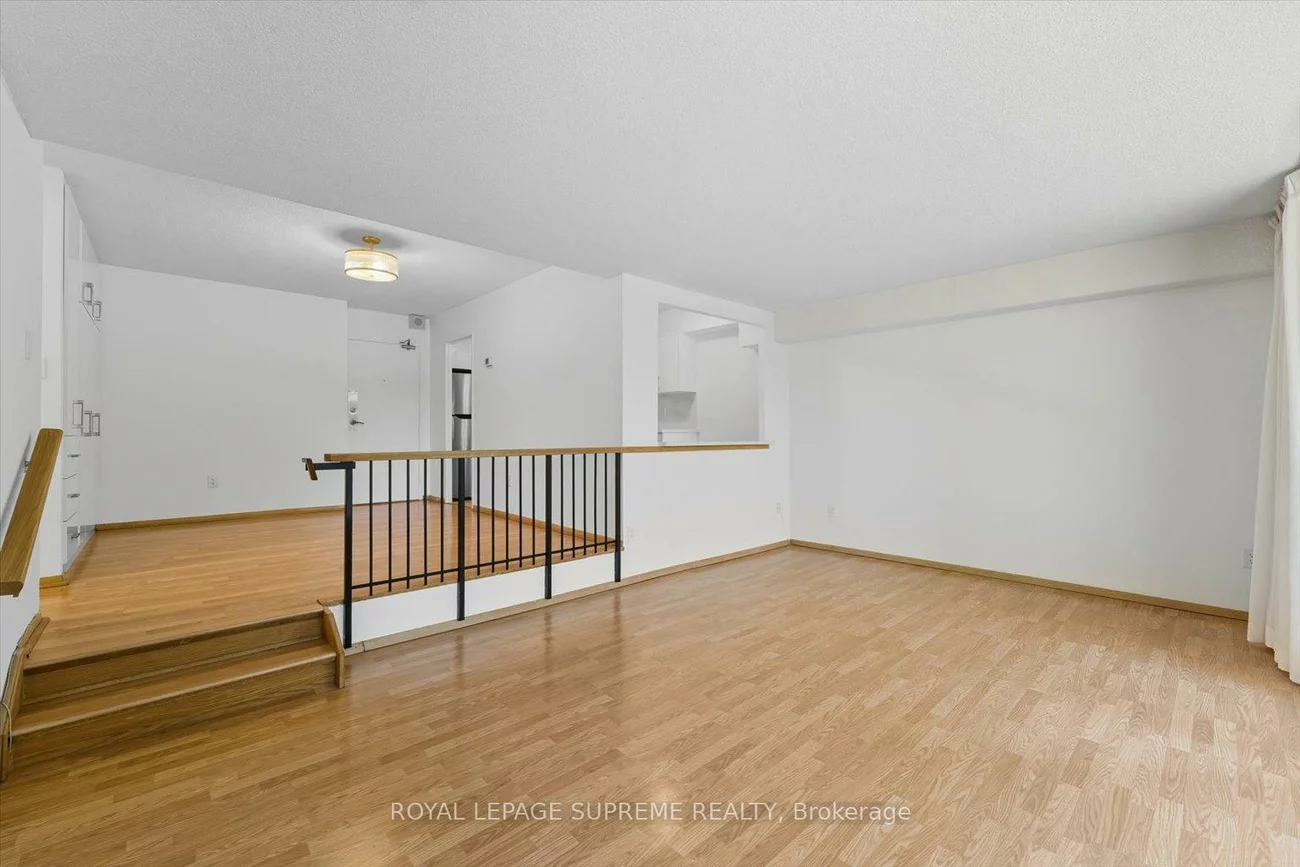 270, Scarlett, Rockcliffe-Smythe, Toronto