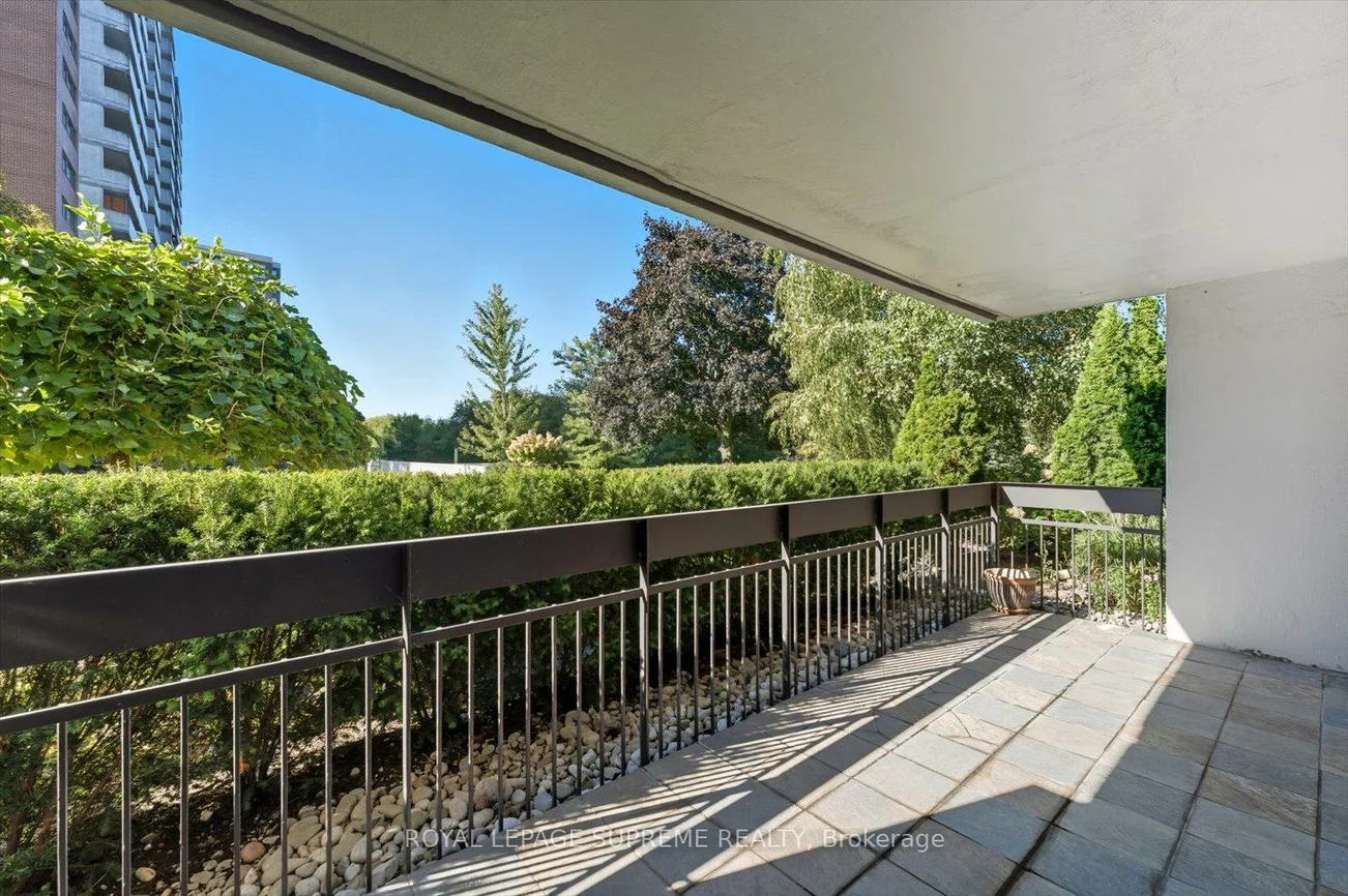 270, Scarlett, Rockcliffe-Smythe, Toronto