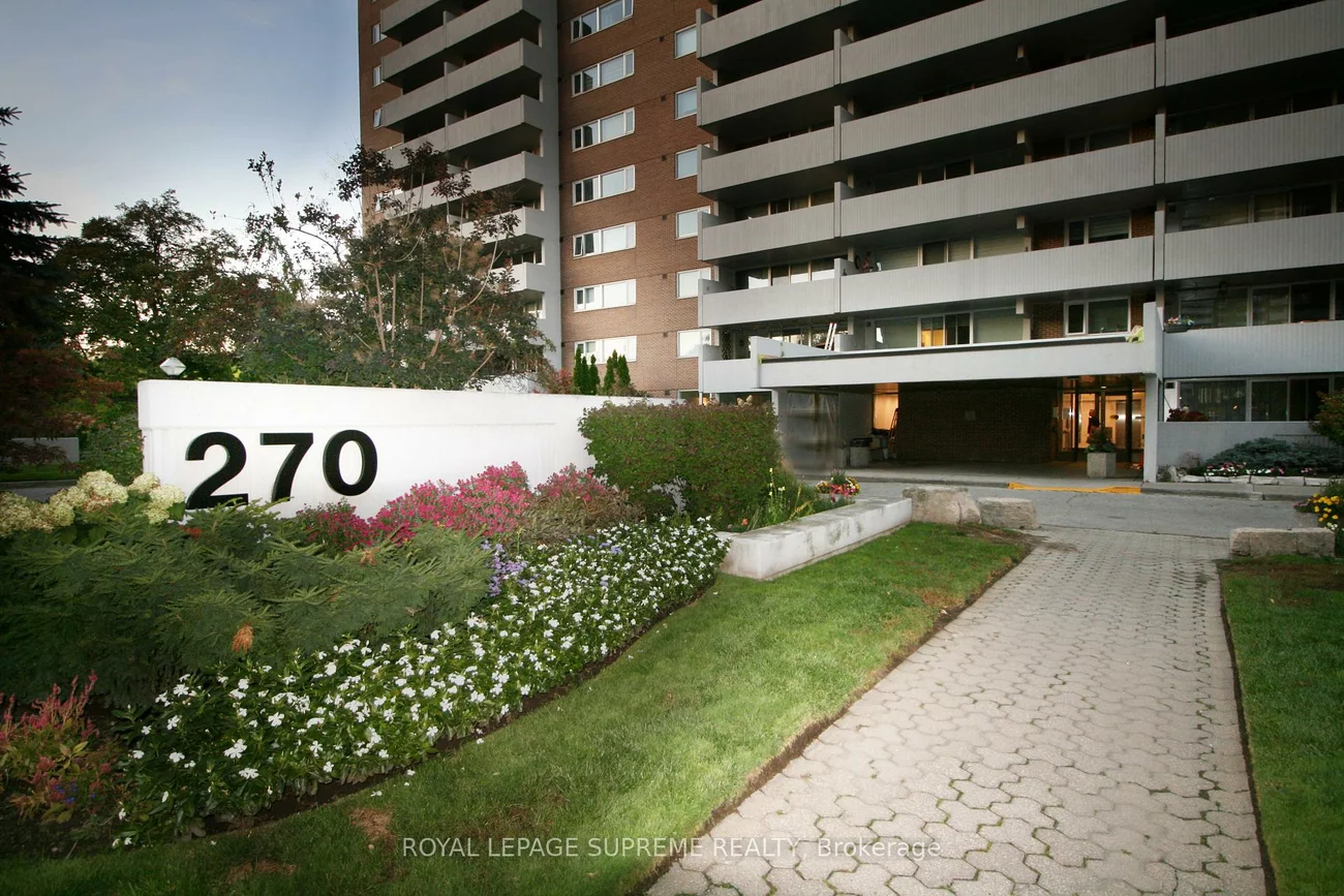 270, Scarlett, Rockcliffe-Smythe, Toronto
