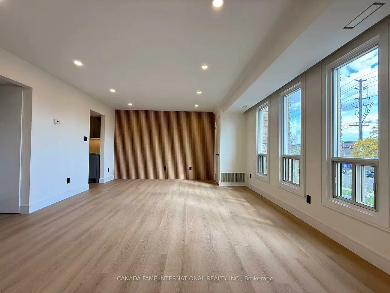 16, Rexdale, Rexdale-Kipling, Toronto