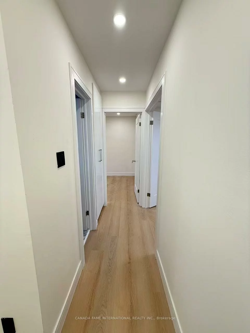 16, Rexdale, Rexdale-Kipling, Toronto