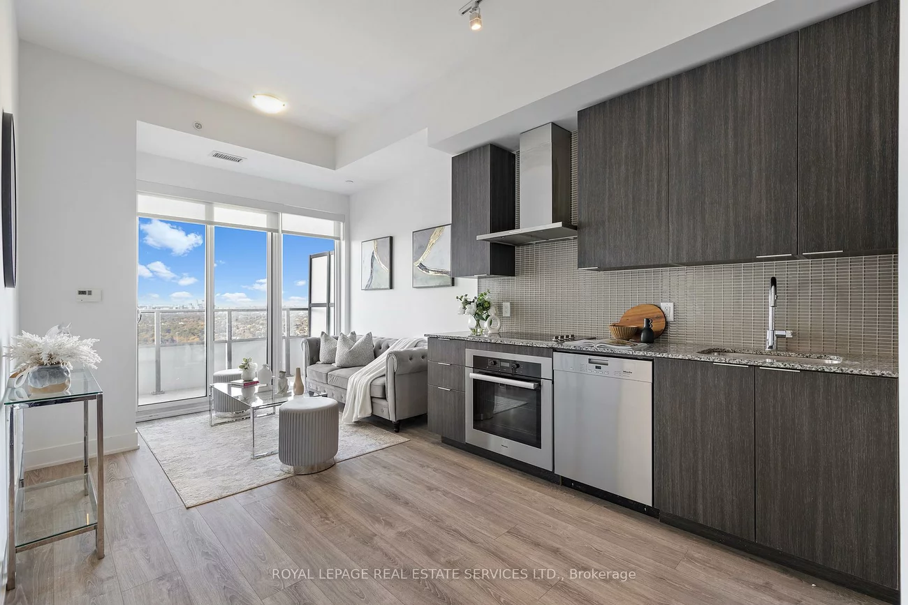 20, Shore Breeze, Mimico, Toronto