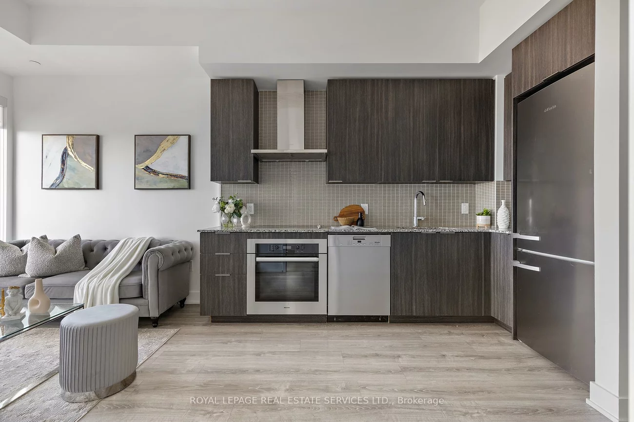 20, Shore Breeze, Mimico, Toronto