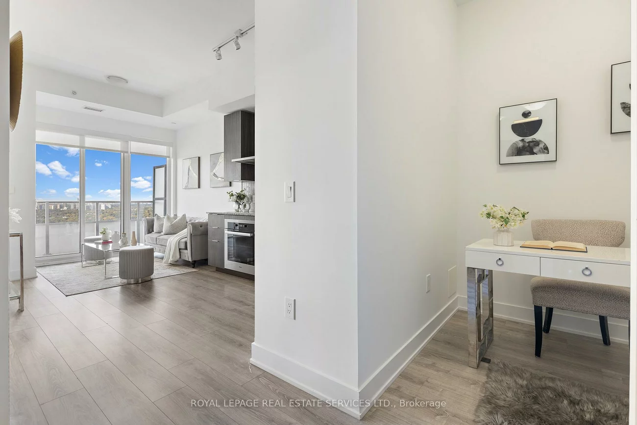 20, Shore Breeze, Mimico, Toronto