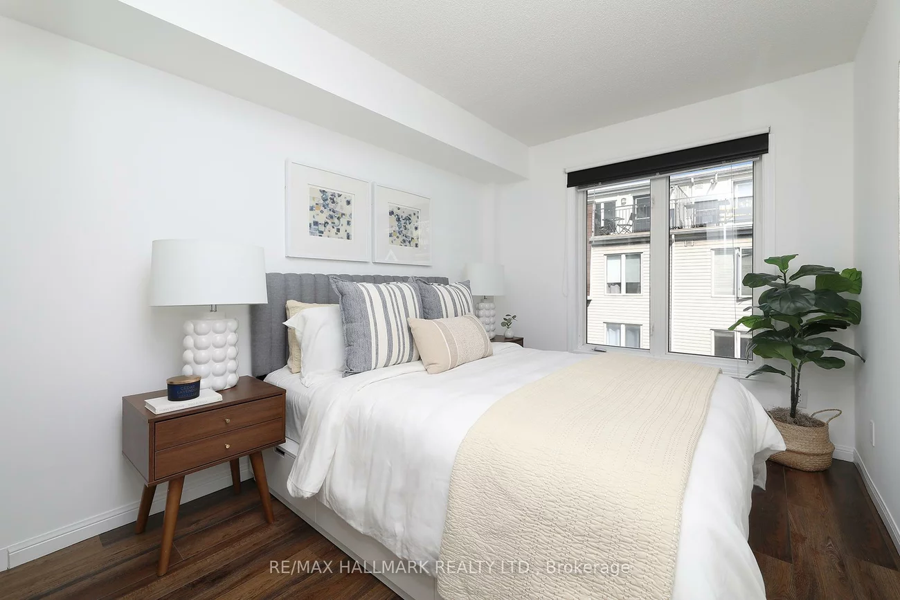 18, Laidlaw, South Parkdale, Toronto