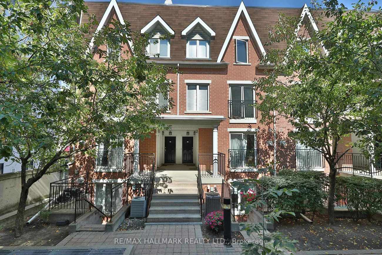 18, Laidlaw, South Parkdale, Toronto