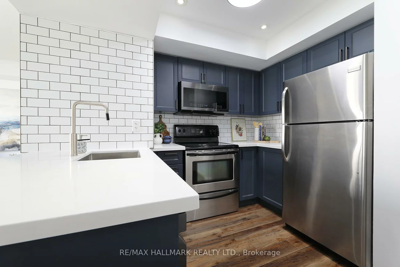 18, Laidlaw, South Parkdale, Toronto