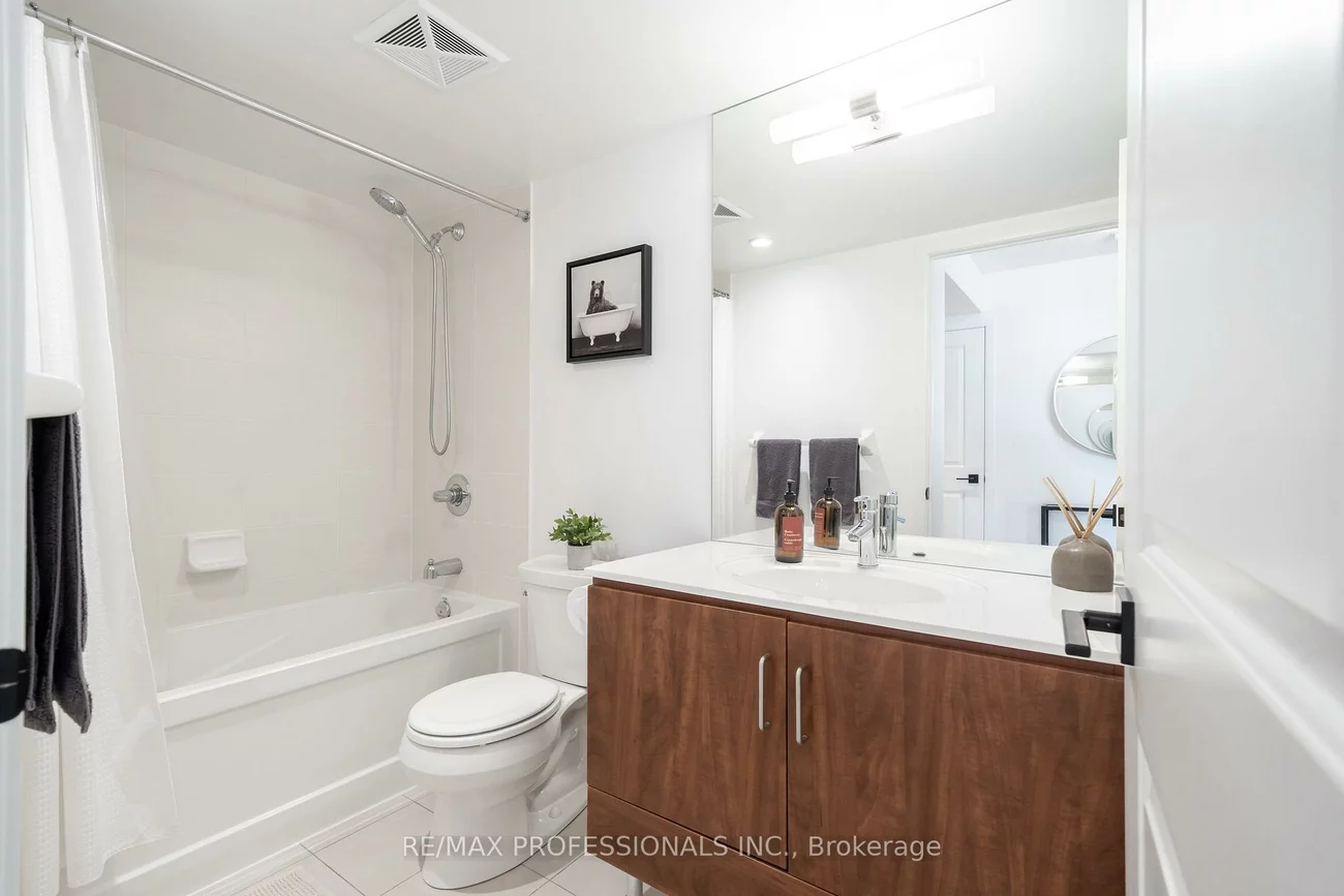 205, Sherway Gardens, Islington-City Centre West, Toronto