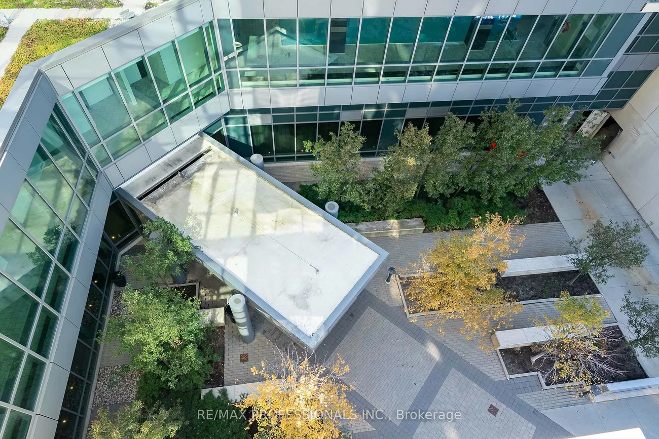 205, Sherway Gardens, Islington-City Centre West, Toronto