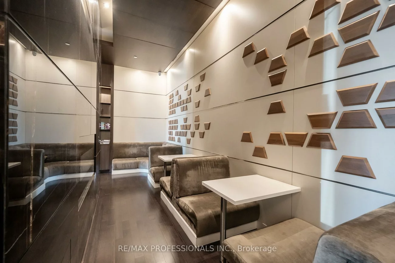 205, Sherway Gardens, Islington-City Centre West, Toronto