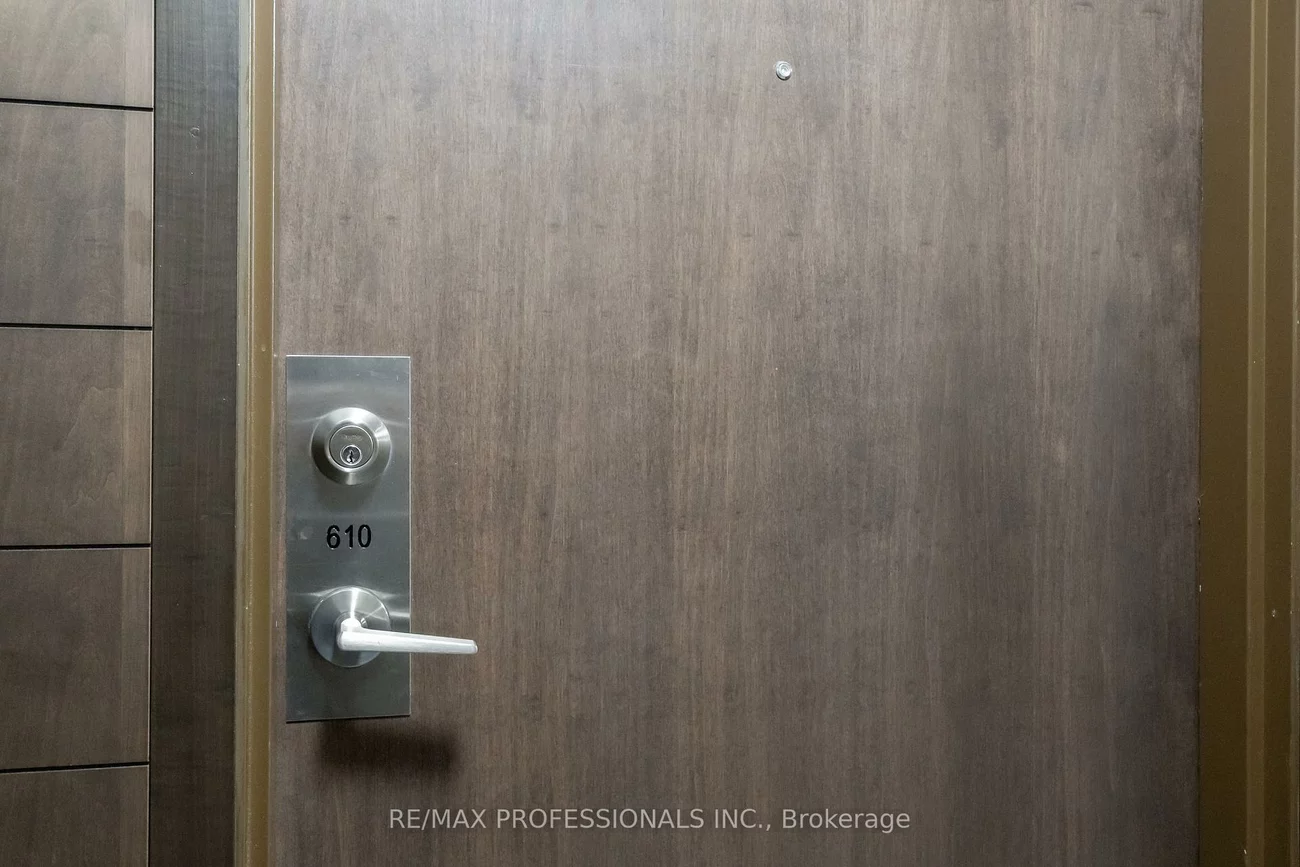 205, Sherway Gardens, Islington-City Centre West, Toronto