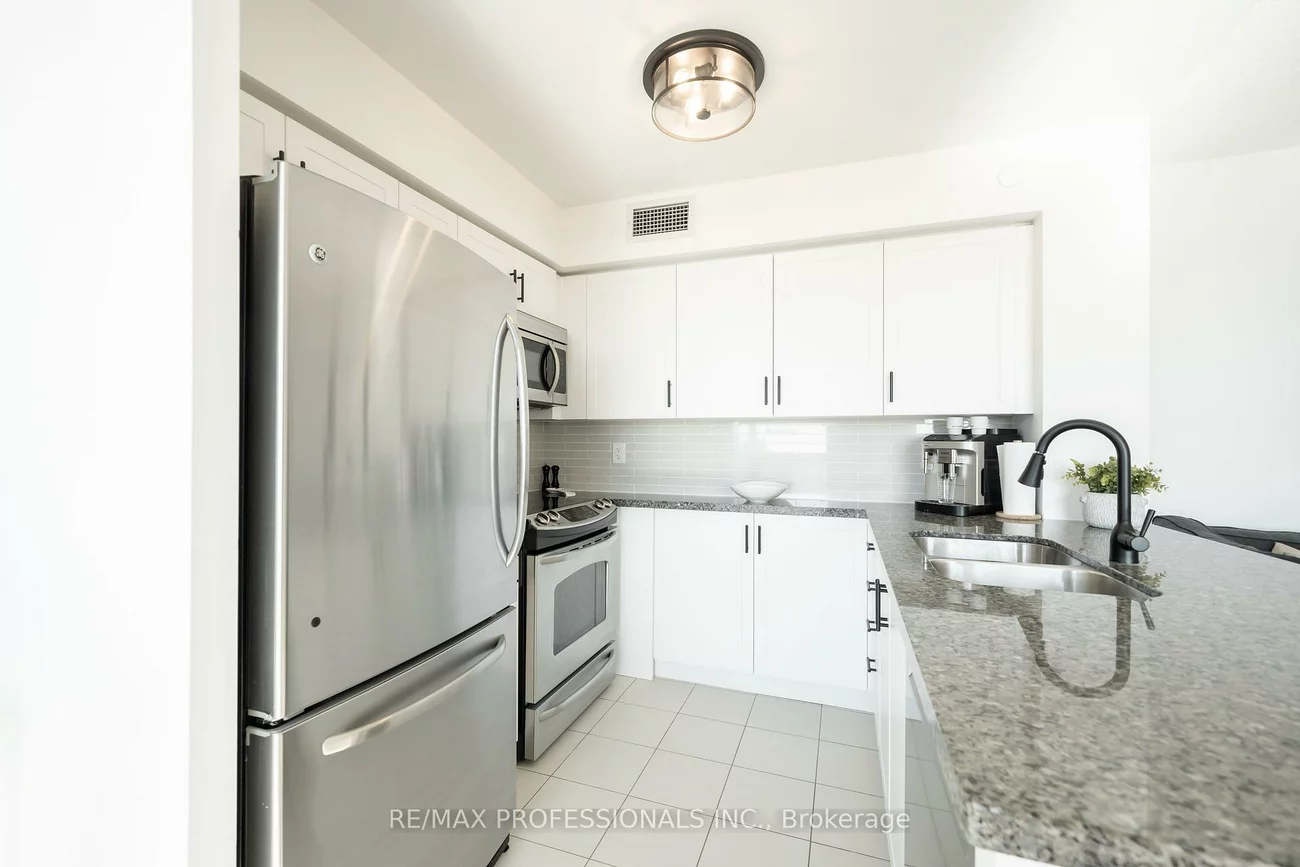 205, Sherway Gardens, Islington-City Centre West, Toronto