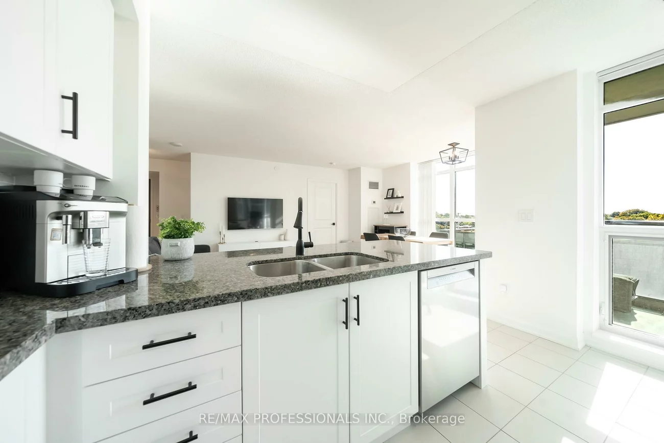 205, Sherway Gardens, Islington-City Centre West, Toronto