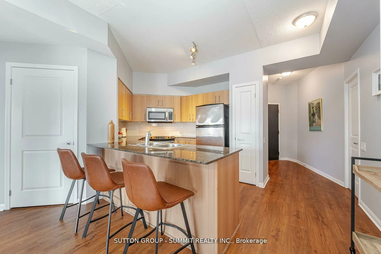 15, WINDERMERE, High Park-Swansea, Toronto