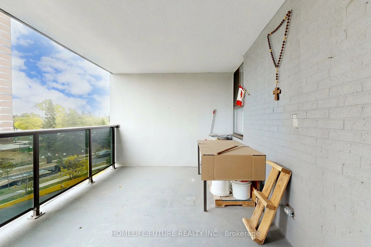 10, Tobermory, Black Creek, Toronto