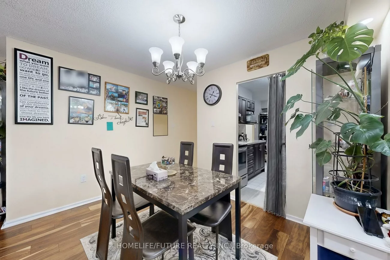 10, Tobermory, Black Creek, Toronto