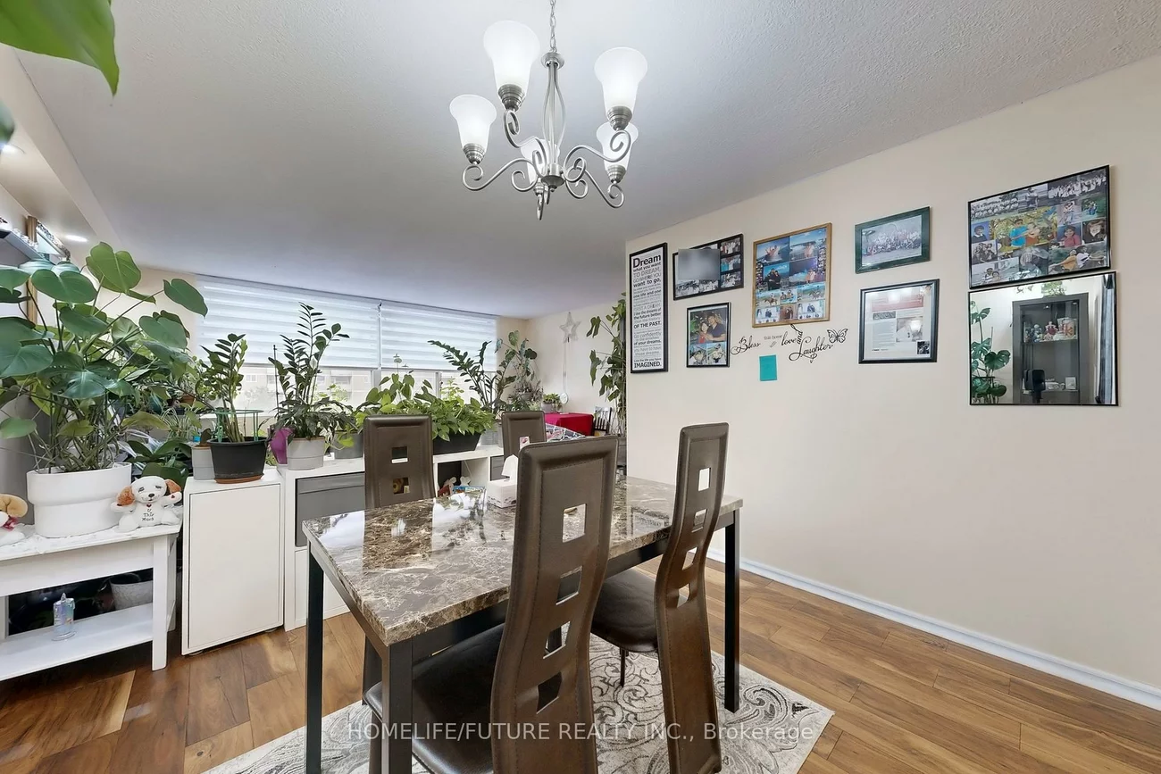 10, Tobermory, Black Creek, Toronto