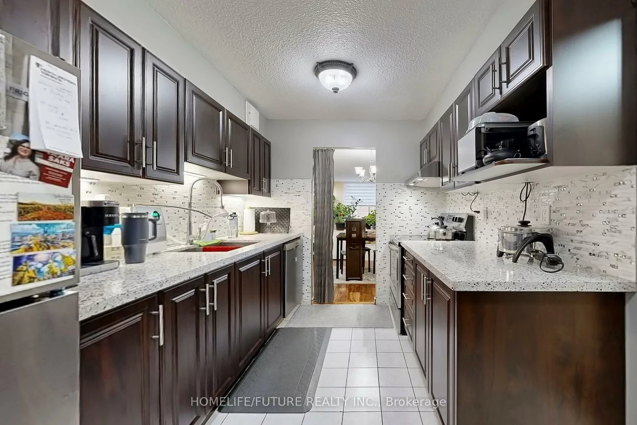 10, Tobermory, Black Creek, Toronto