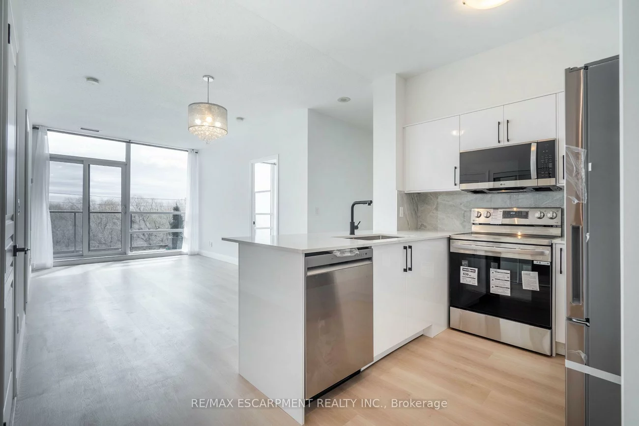 2230, Lake shore, Mimico, Toronto