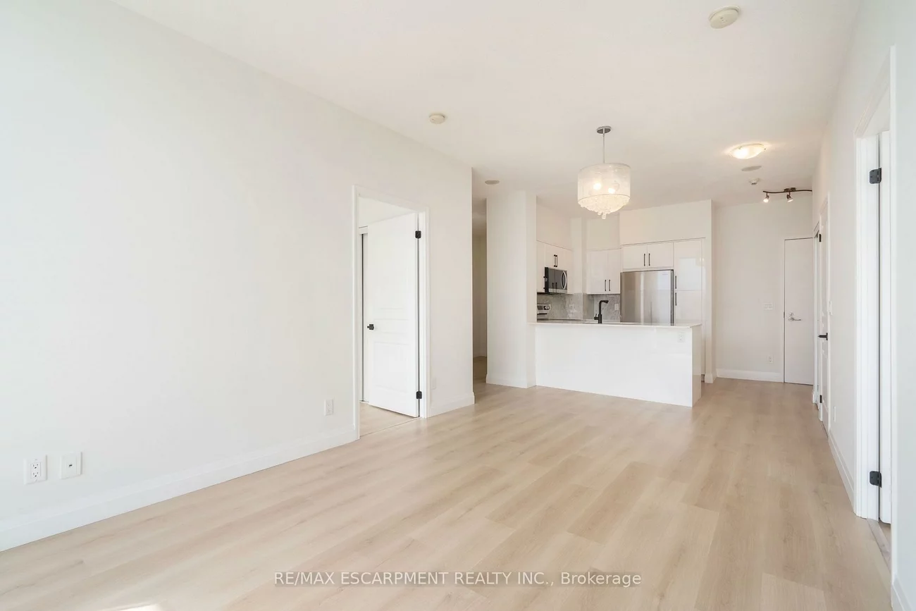 2230, Lake shore, Mimico, Toronto